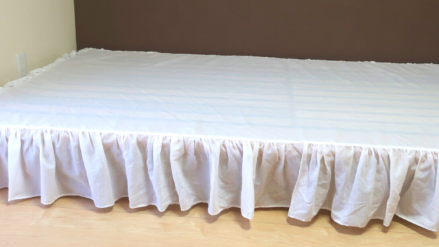 材料費は1400円 フリルのベッドスカートの作り方 あんもちブログ